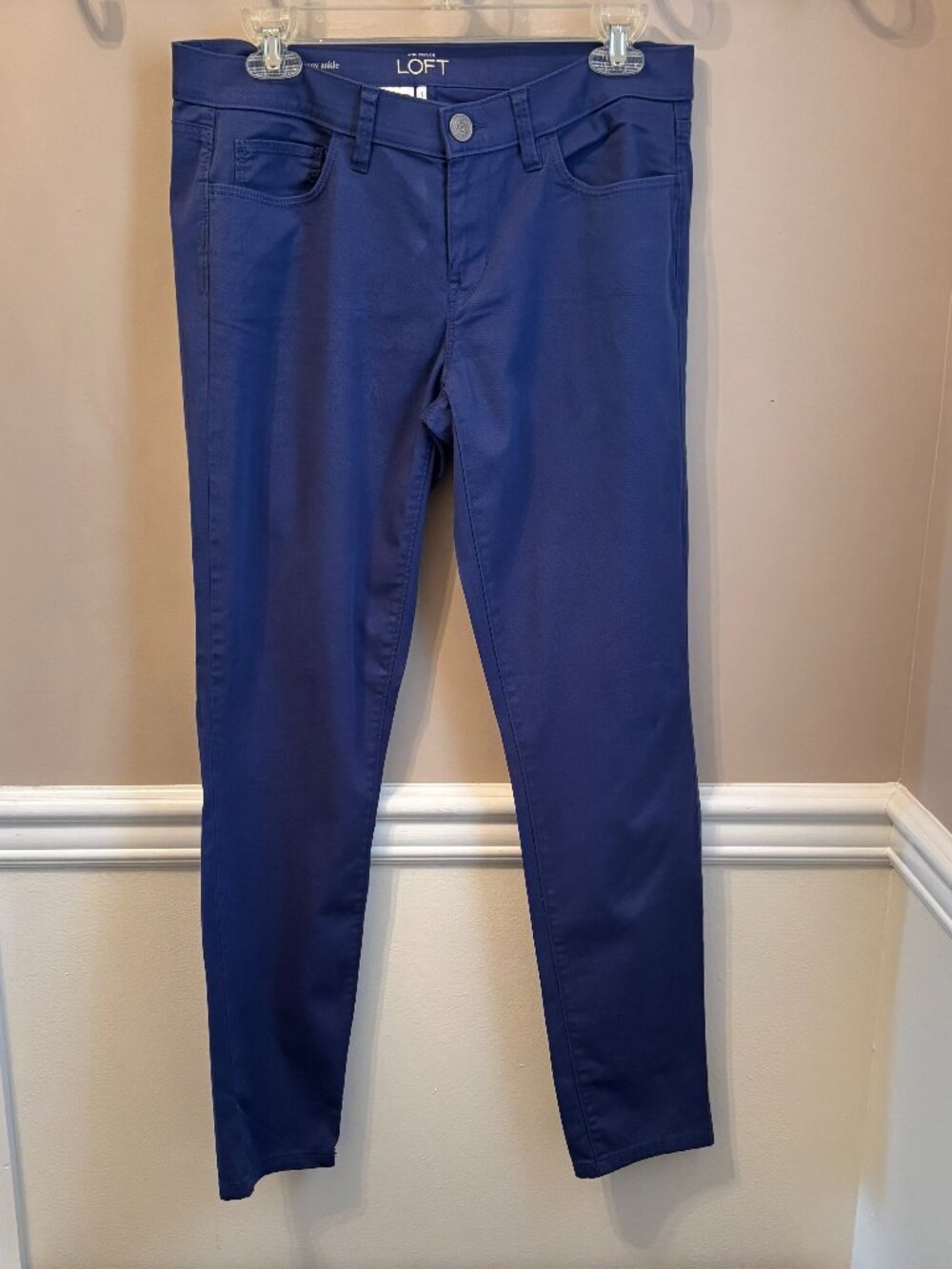 ANN TAYLOR LOFT Modern Skinny Ankle Pants Size 4 (27) in color Blue